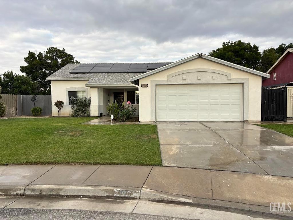 6910 Grafton Court, Bakersfield, CA 93307