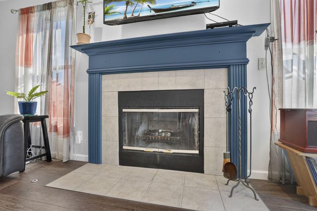 1563 Mallard Circle W, Newark, OH 43055