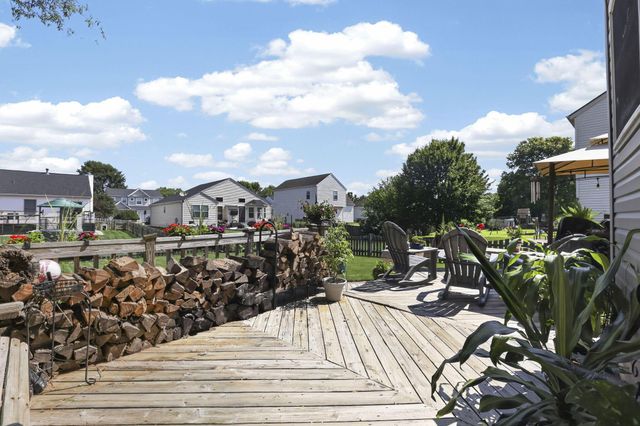 1563 Mallard Circle W, Newark, OH 43055