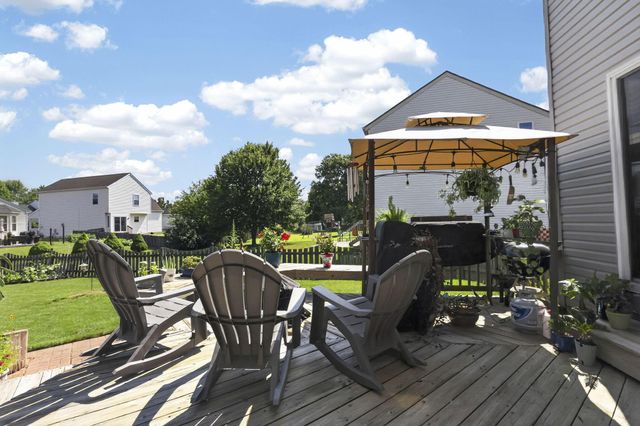1563 Mallard Circle W, Newark, OH 43055