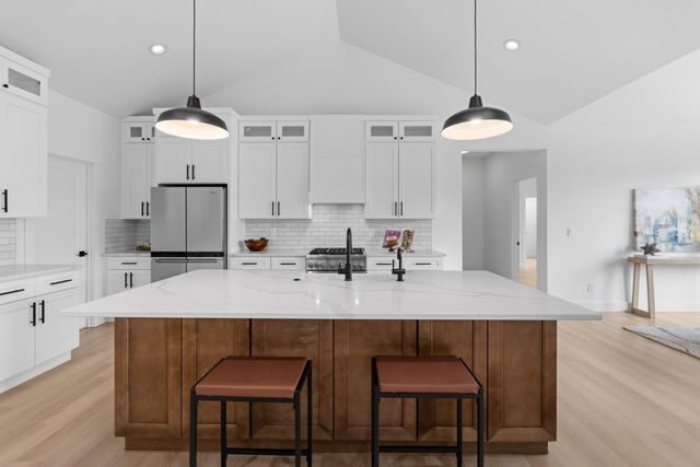 8305 E Maringo Dr, Spokane, WA 99212