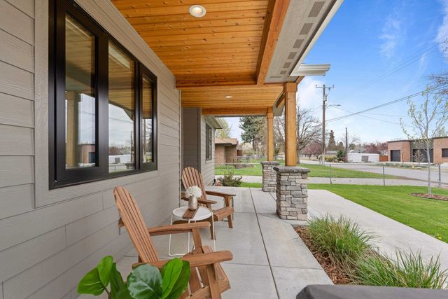 8305 E Maringo Dr, Spokane, WA 99212