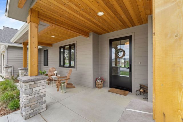 8305 E Maringo Dr, Spokane, WA 99212