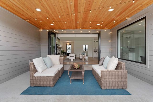 8305 E Maringo Dr, Spokane, WA 99212