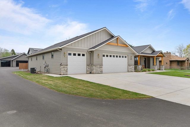 8305 E Maringo Dr, Spokane, WA 99212