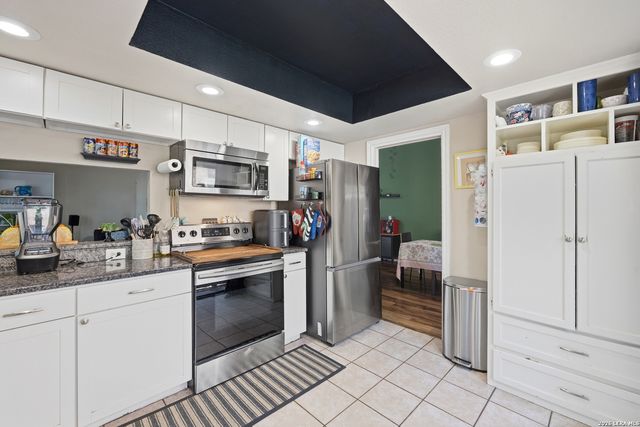 6405 Honey HL, San Antonio, TX 78229