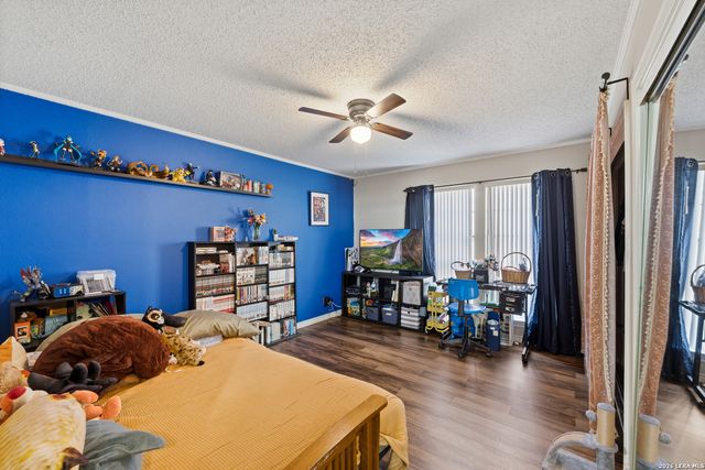 6405 Honey HL, San Antonio, TX 78229