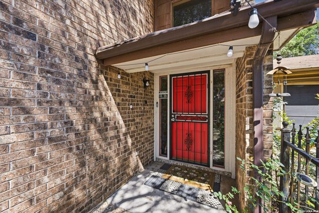 6405 Honey HL, San Antonio, TX 78229