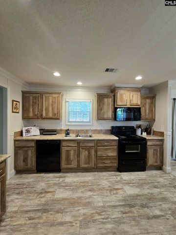 1011 Blacksgate E, Prosperity, SC 29127