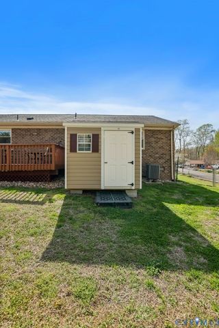 2831 Delfin Rd, Midlothian, VA 23112