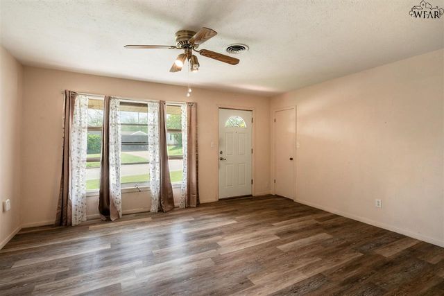 3212 10TH STREET, Wichita Falls, TX 76309