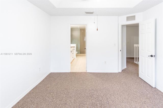 2301 SE 24th Ave 2301, Homestead, FL 33035