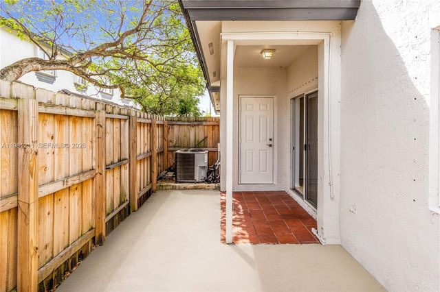 2301 SE 24th Ave 2301, Homestead, FL 33035