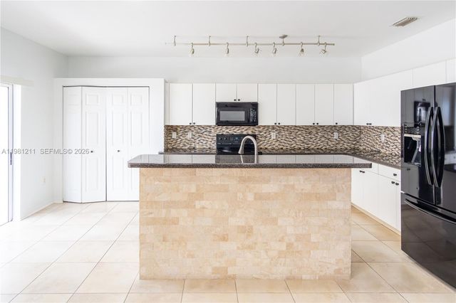 2301 SE 24th Ave 2301, Homestead, FL 33035