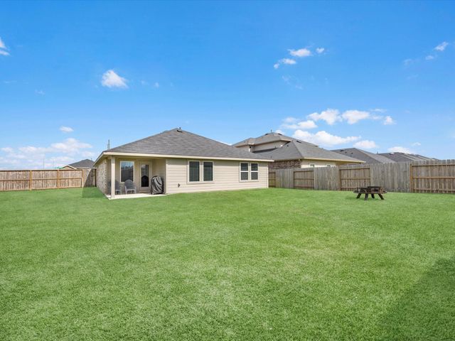 17831 Sommerset Falls Lane, Crosby, TX 77532