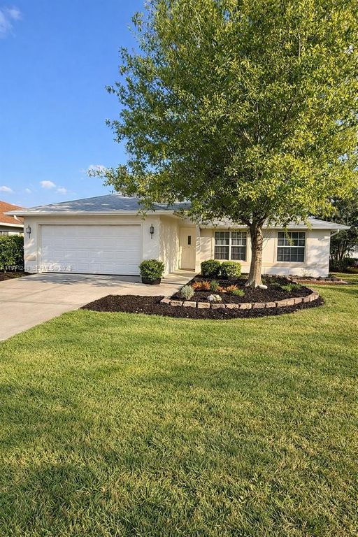 1518 Senior Court, Lehigh Acres, FL 33971