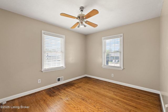 9311 Fiesta Way, Louisville, KY 40272