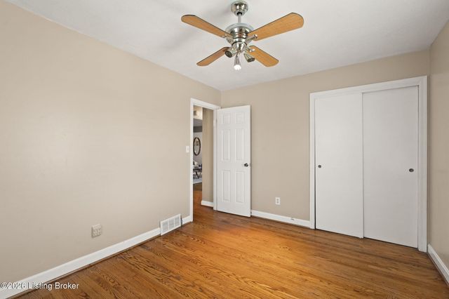 9311 Fiesta Way, Louisville, KY 40272