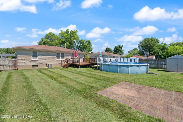 9311 Fiesta Way, Louisville, KY 40272