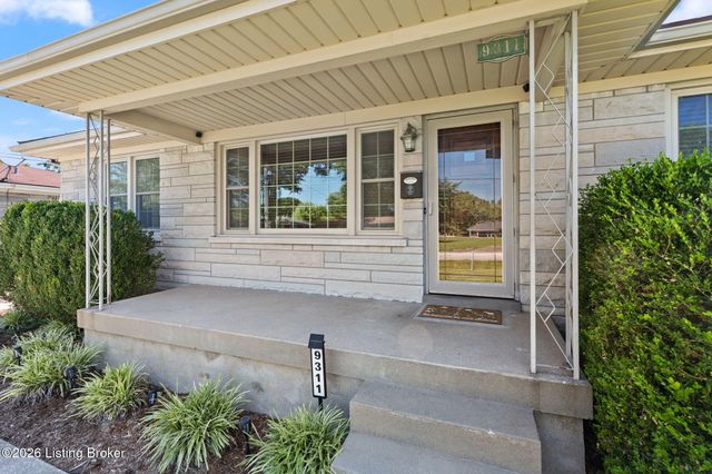 9311 Fiesta Way, Louisville, KY 40272