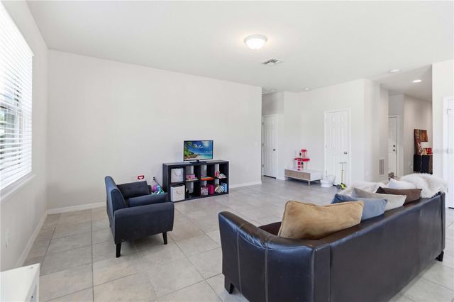 17241 GOLDCREST LOOP, Clermont, FL 34714