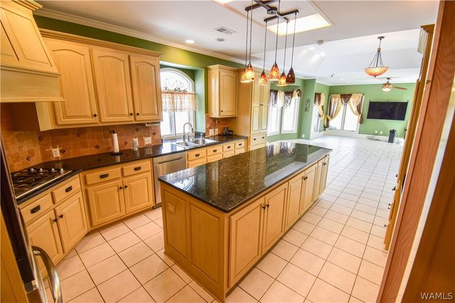 3621 Oak Glen, Tuscaloosa, AL 35406