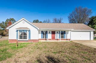 711 SHANNON LN, Atoka, TN 38004