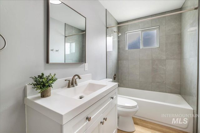 372 Madrin St, Twin Falls, ID 83301