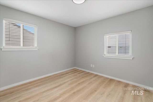 372 Madrin St, Twin Falls, ID 83301