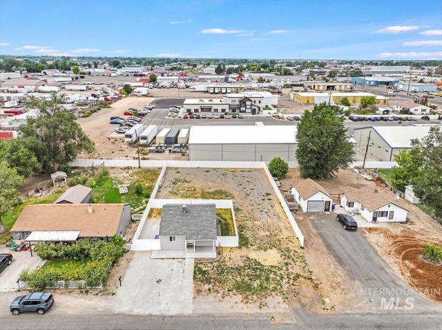 372 Madrin St, Twin Falls, ID 83301