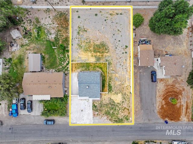 372 Madrin St, Twin Falls, ID 83301