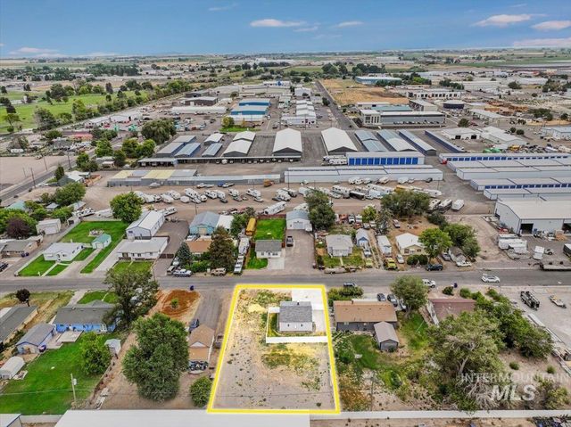 372 Madrin St, Twin Falls, ID 83301