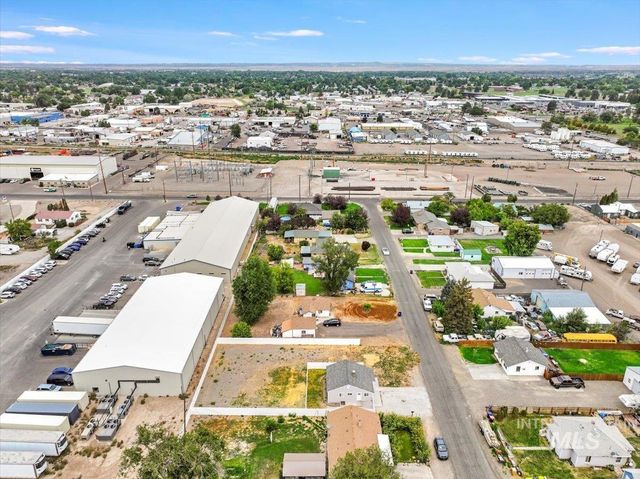 372 Madrin St, Twin Falls, ID 83301