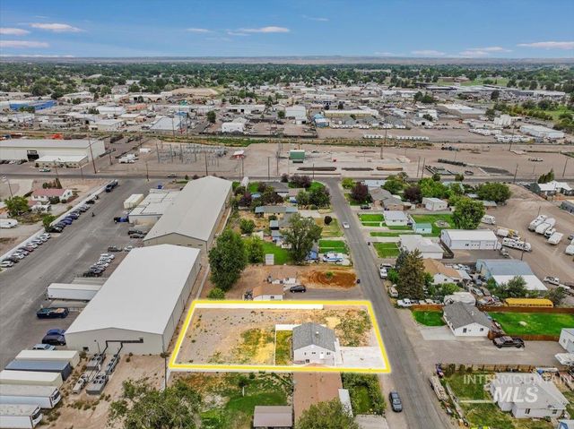372 Madrin St, Twin Falls, ID 83301