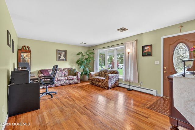 398 Lakewood Road, New Egypt, NJ 08533