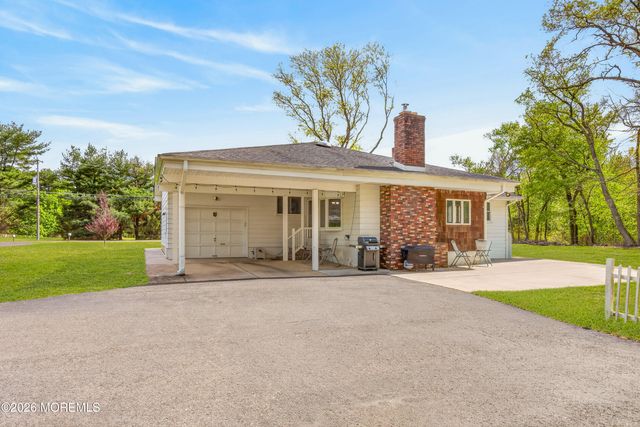 398 Lakewood Road, New Egypt, NJ 08533