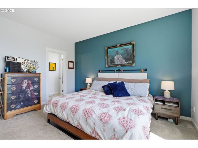 35580 ELK MEADOWS Dr, St Helens, OR 97051