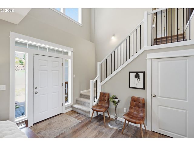 35580 ELK MEADOWS Dr, St Helens, OR 97051