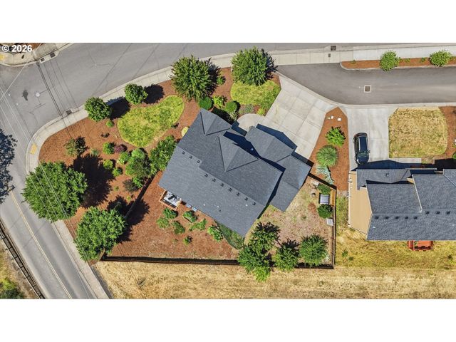 35580 ELK MEADOWS Dr, St Helens, OR 97051