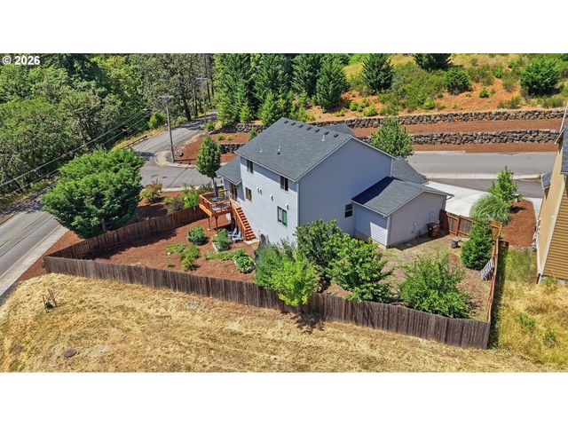 35580 ELK MEADOWS Dr, St Helens, OR 97051