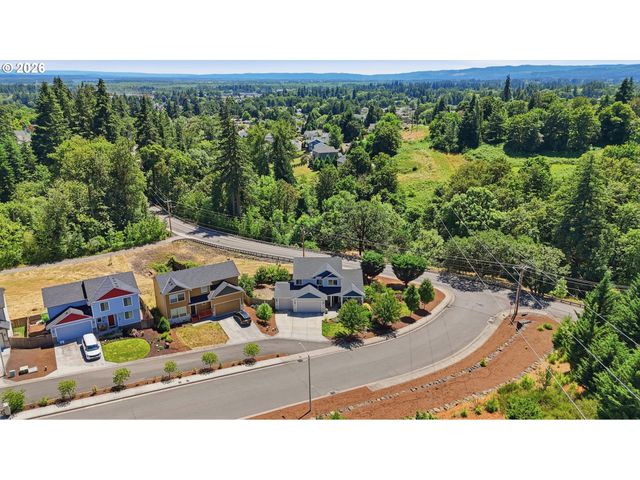35580 ELK MEADOWS Dr, St Helens, OR 97051