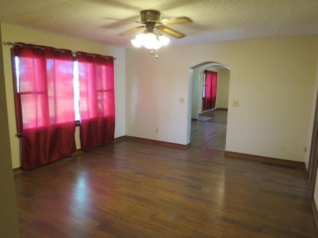 3109 E Old Duvall Court, Lockbourne, OH 43137