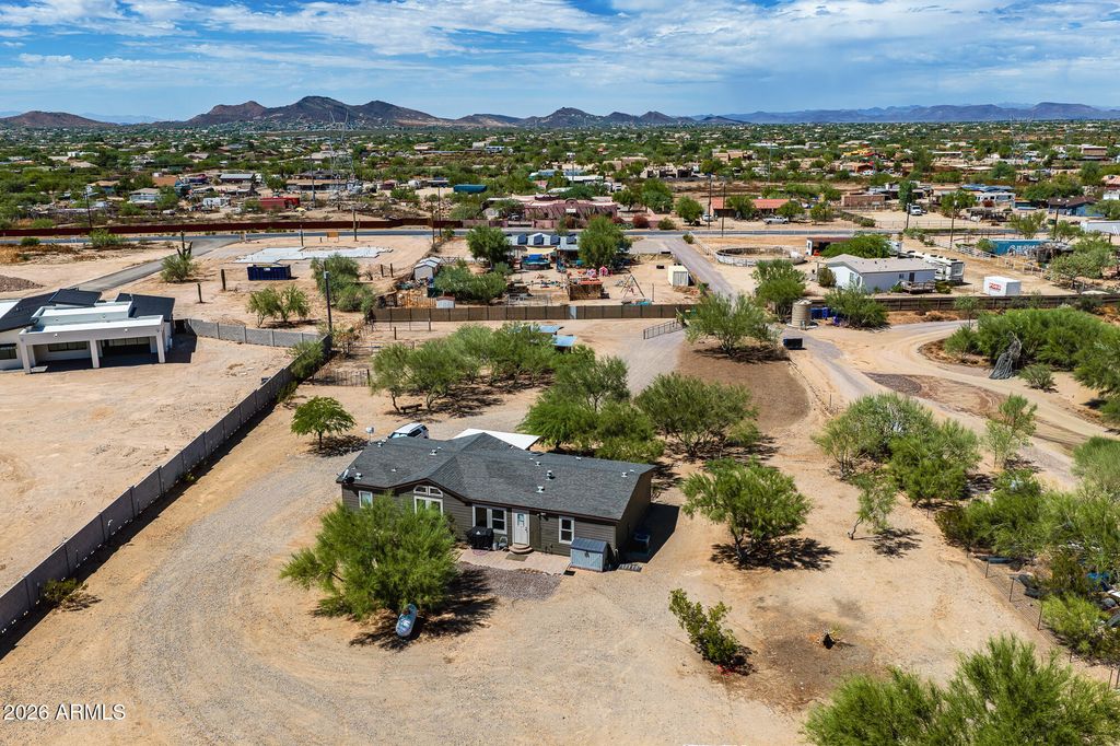 37211 N 20TH Street, Phoenix, AZ 85086 — exterior