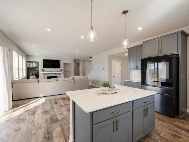 10691 Bent Pine Lane, Woodbury, MN 55129