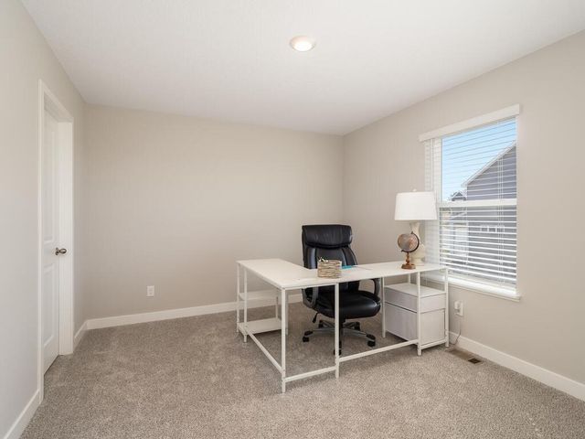 10691 Bent Pine Lane, Woodbury, MN 55129