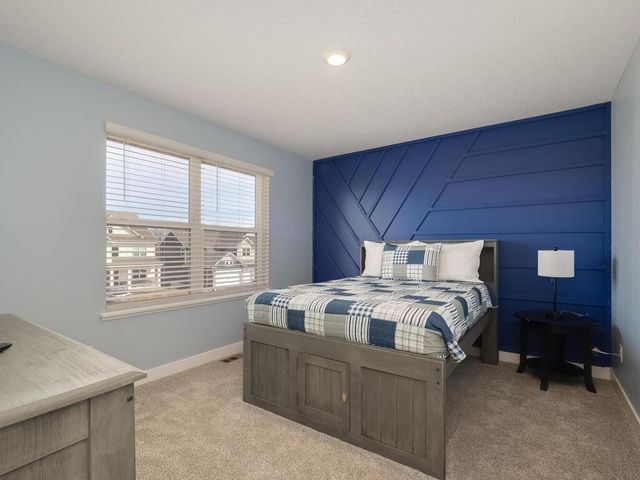 10691 Bent Pine Lane, Woodbury, MN 55129