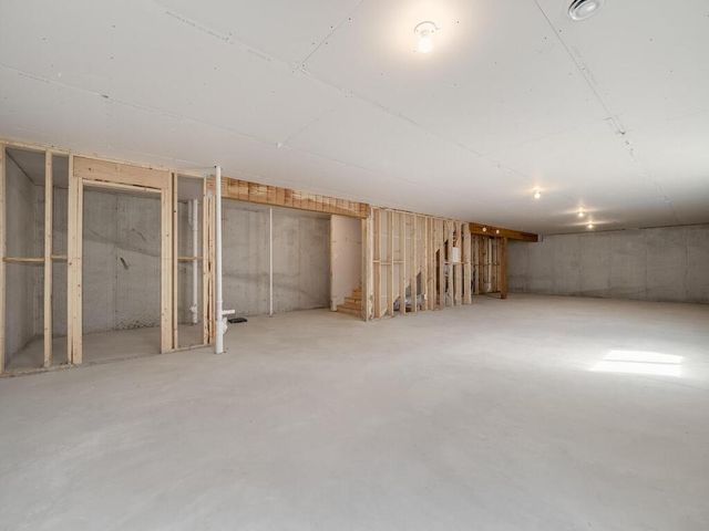 10691 Bent Pine Lane, Woodbury, MN 55129