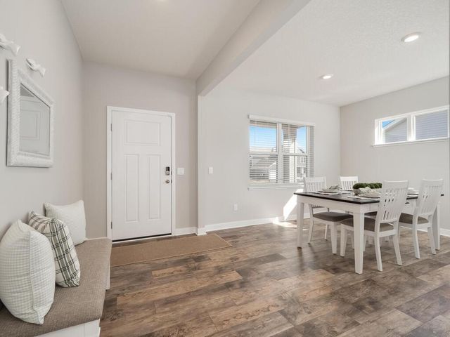 10691 Bent Pine Lane, Woodbury, MN 55129