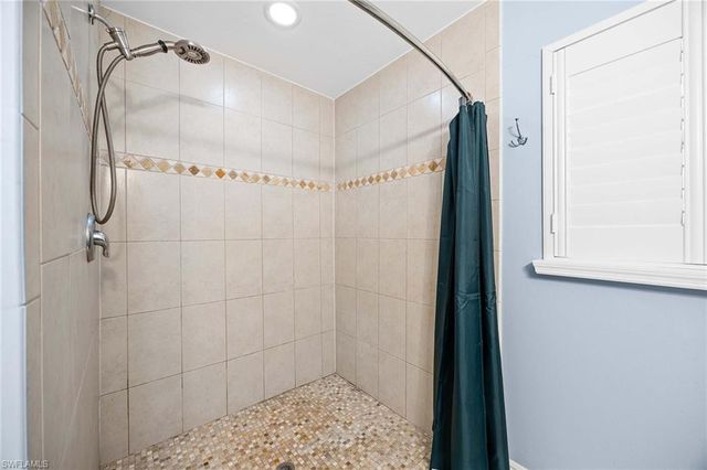 6574 Trail BLVD, Naples, FL 34108