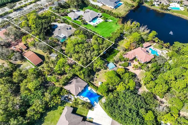 6574 Trail BLVD, Naples, FL 34108